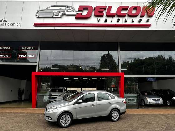 FIAT GRAND SIENA 1.6 MPI ESSENCE 16V FLEX 4P MANUAL FIAT GRAND SIENA 1.6 MPI ESSENCE 16V FLEX 4P MANUAL